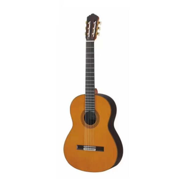 Yamaha GC32C classical guitar natural